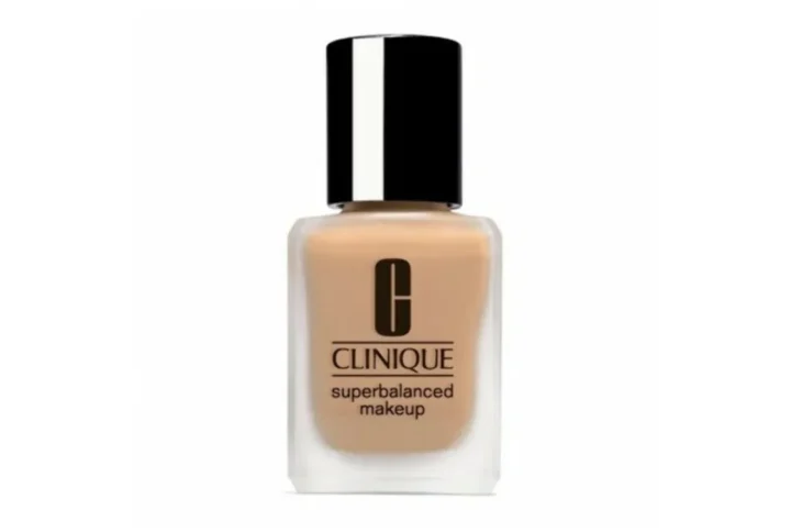 Clinique Superbalanced Makeup Foundation 33 Cream 30ml - Jag Couture London