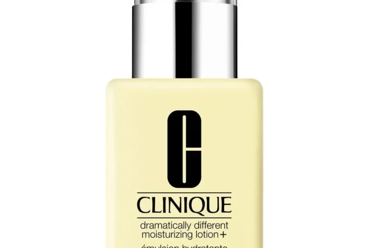 Clinique Dramatically Differentd Moisturizing Lotion Spf50 75ml - Jag Couture London